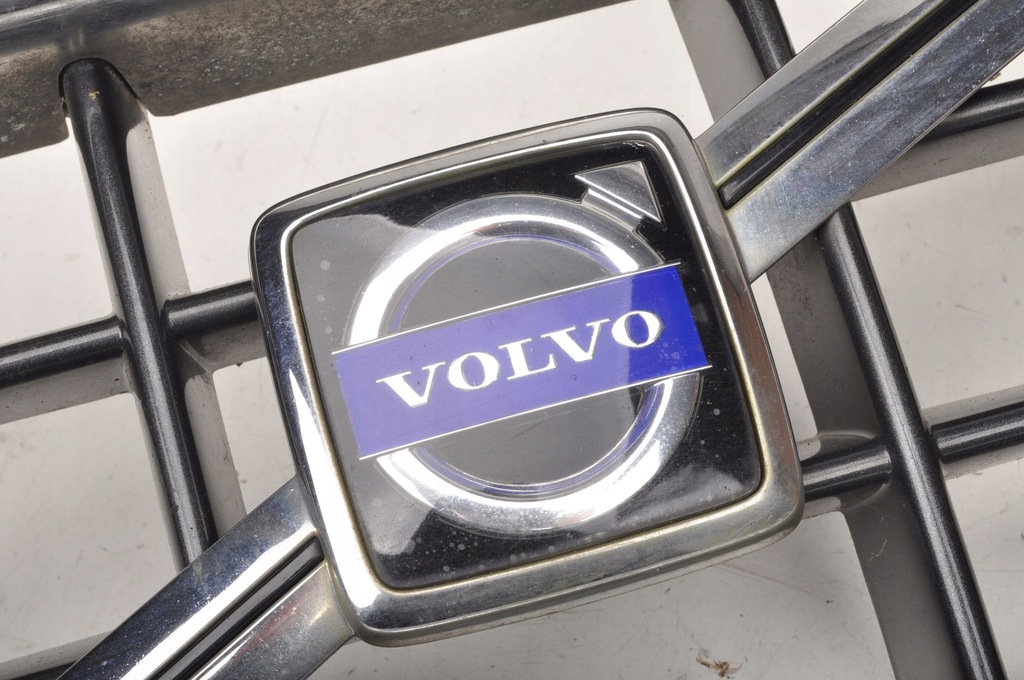 фото №3, Volvo c70 ii решётка радиатора решётка радиатора решётка радиатора 08620343