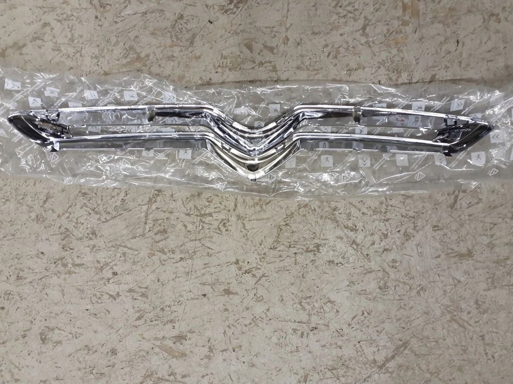 фото №5, Решётка радиатора решётка радиатора хром citroen ds3 9670466377