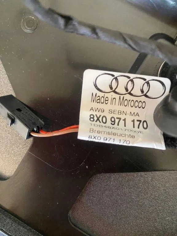 фото №9, Спойлер крышки багажника audi q7 4m 4m0827933a 3.0l бензиновый 2020