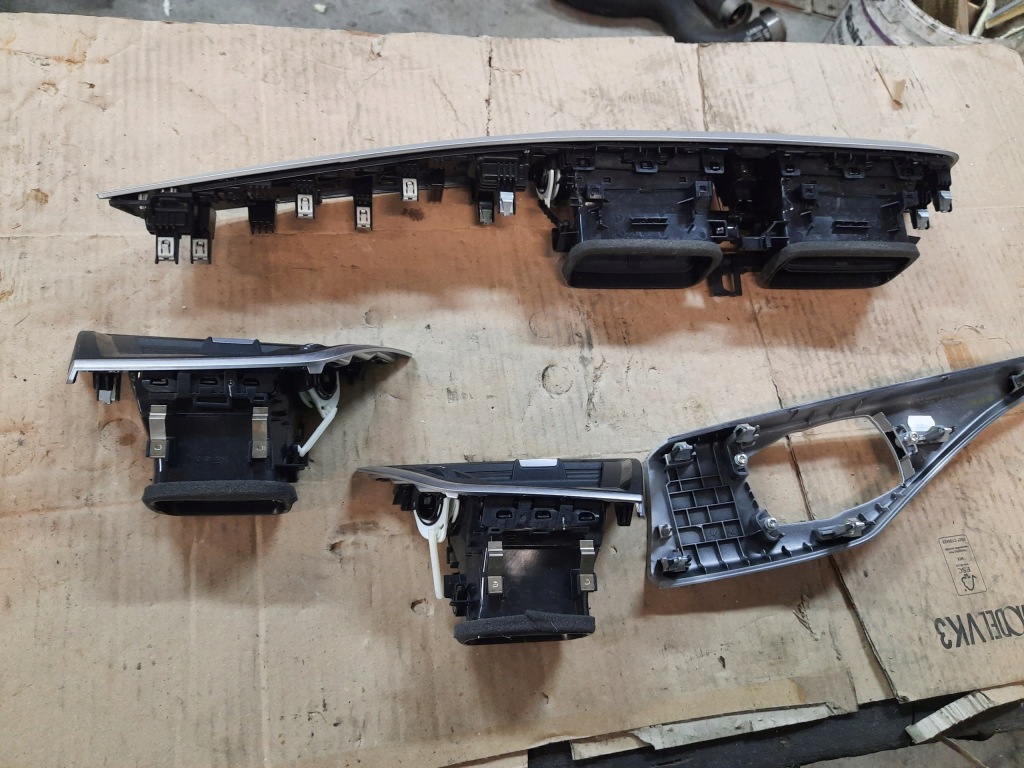 фото №14, Bmw 1 f20 f21 lift 18r. молдинг dekor решётка обдув kpl.