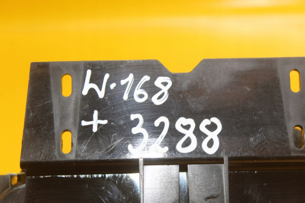 Фонарь  стоп-сигнал стоп mercedes w168 a klasa a1688200056 Недорого