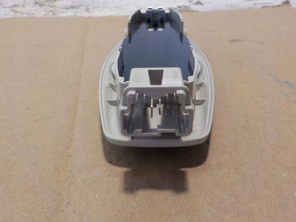 фото №10, Ford focus mk3 kombi 2015r 1.5tdci лампа салону підсвітка кабіни