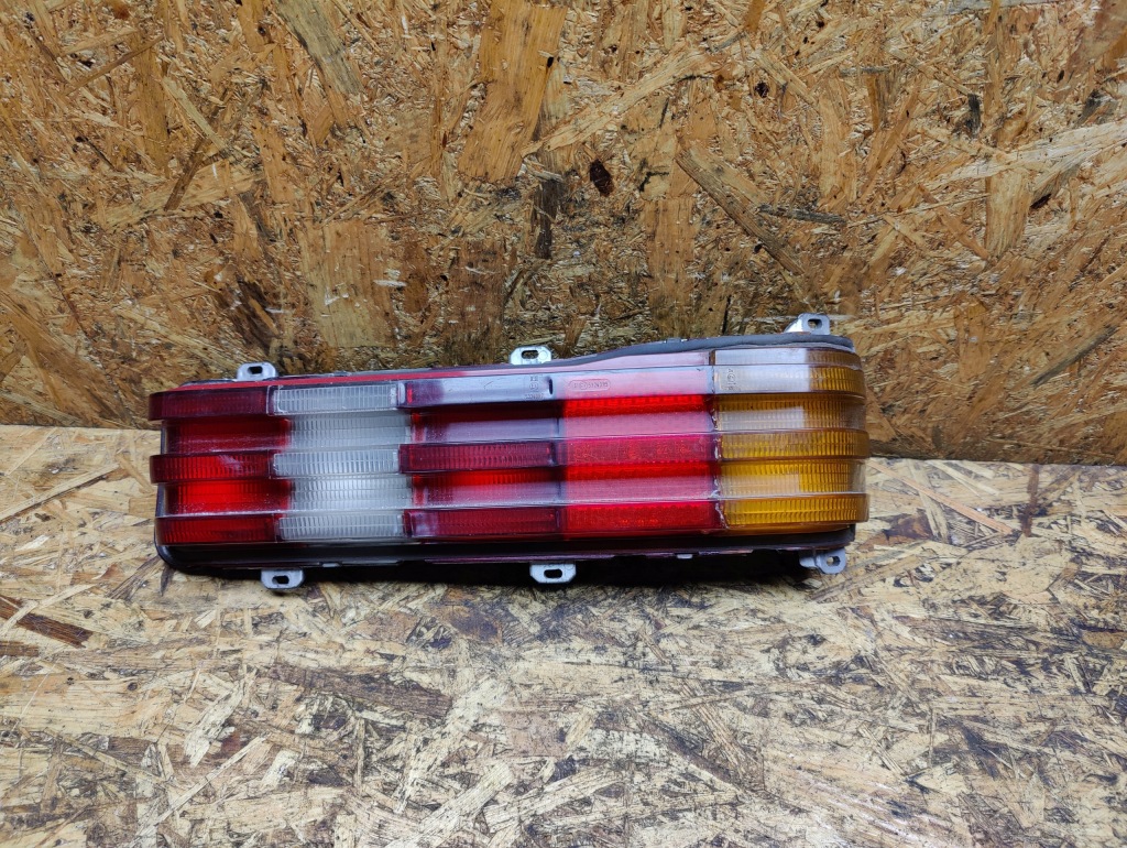 Купить Лампа правая задний  mercedes w123 1238204964 r