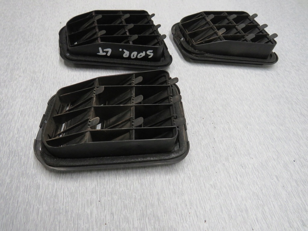 фото №10, Kia sportage iii ix35 решітка вентиляційна задня