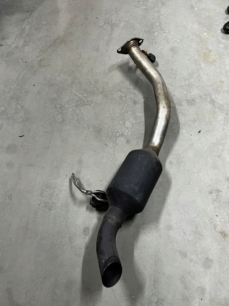 фото №1, Выхлоп конечный гаситель lexus rx 450h iii 3 al10