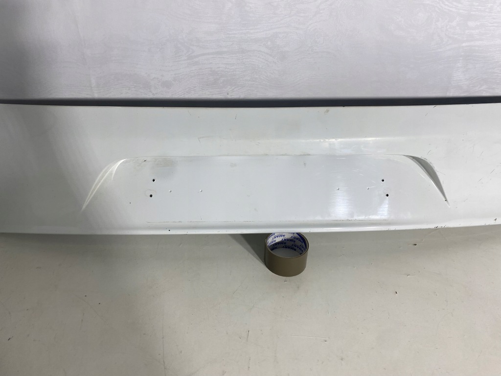 Накладка крышки багажника задняя renault clio iv универсал европа Доставка