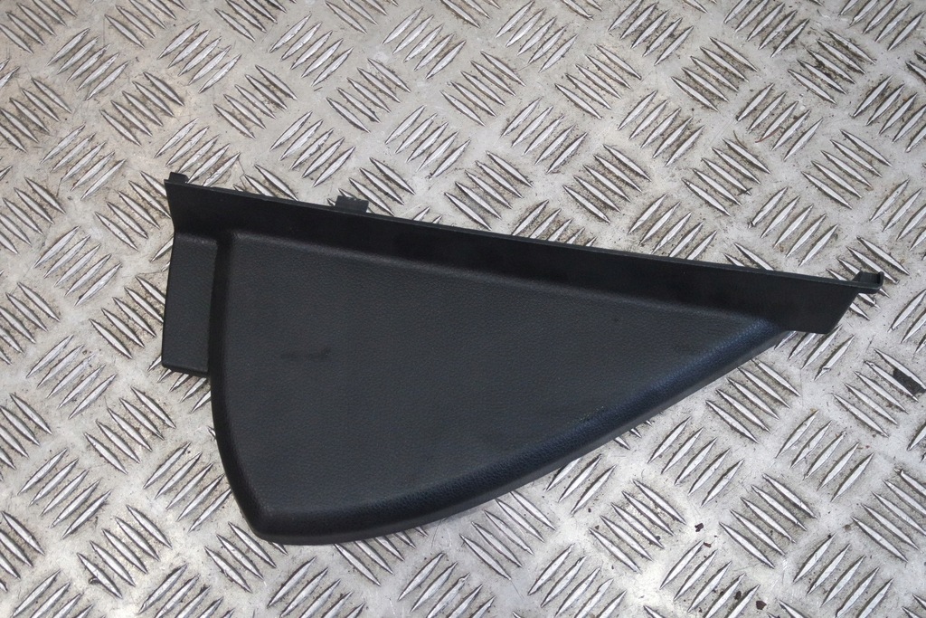 фото №1, Правая защита консоли mercedes glc a2536800607