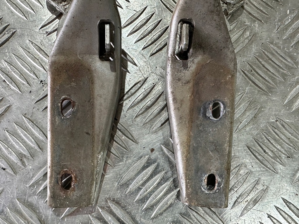 фото №3, Seat toledo ii петли капот