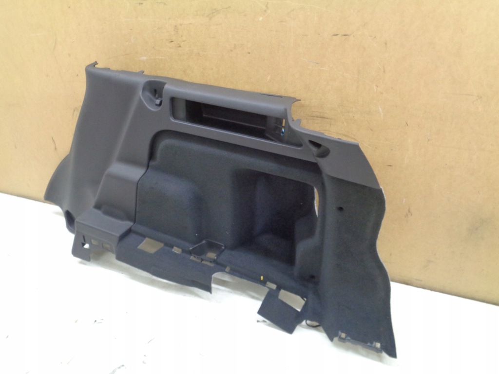 фото №2, Land rover discovery sport обшивка багажника правий