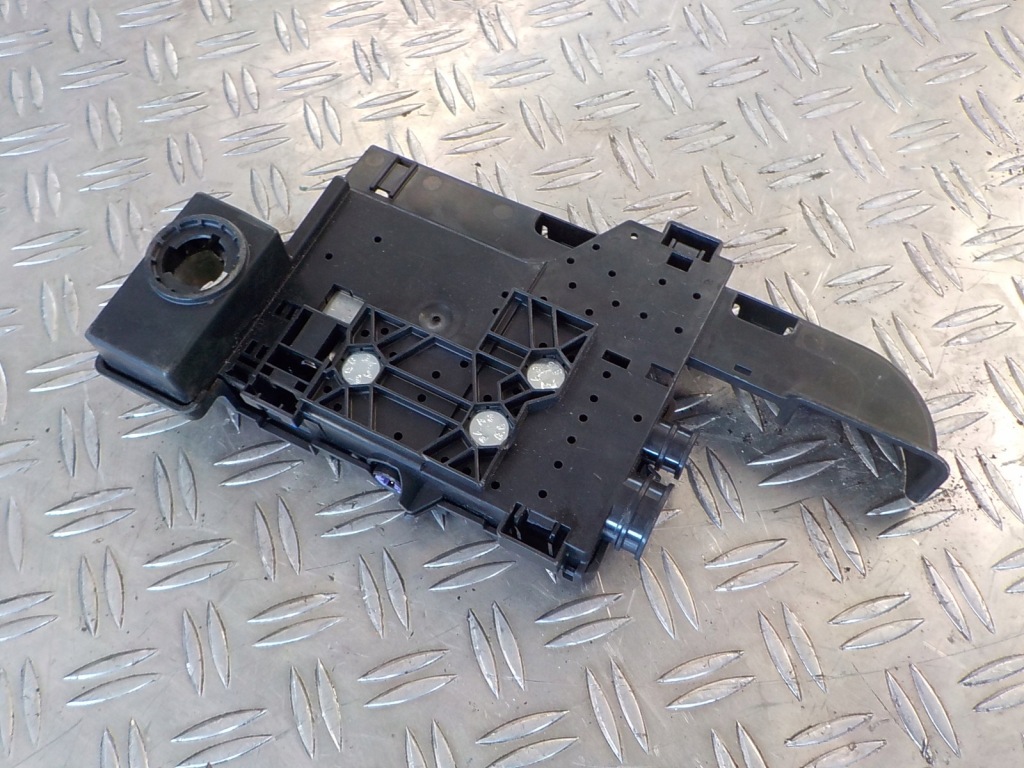 фото №3, Volvo s90 16-19 клемма плюсовая предохранитель модуль