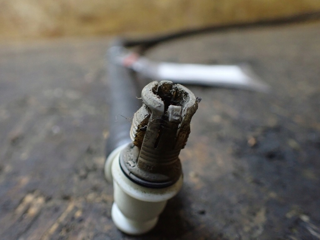 фото №5, Шланг отвод wody renault grand scenic iii 11r 1.6 dci 913900012r