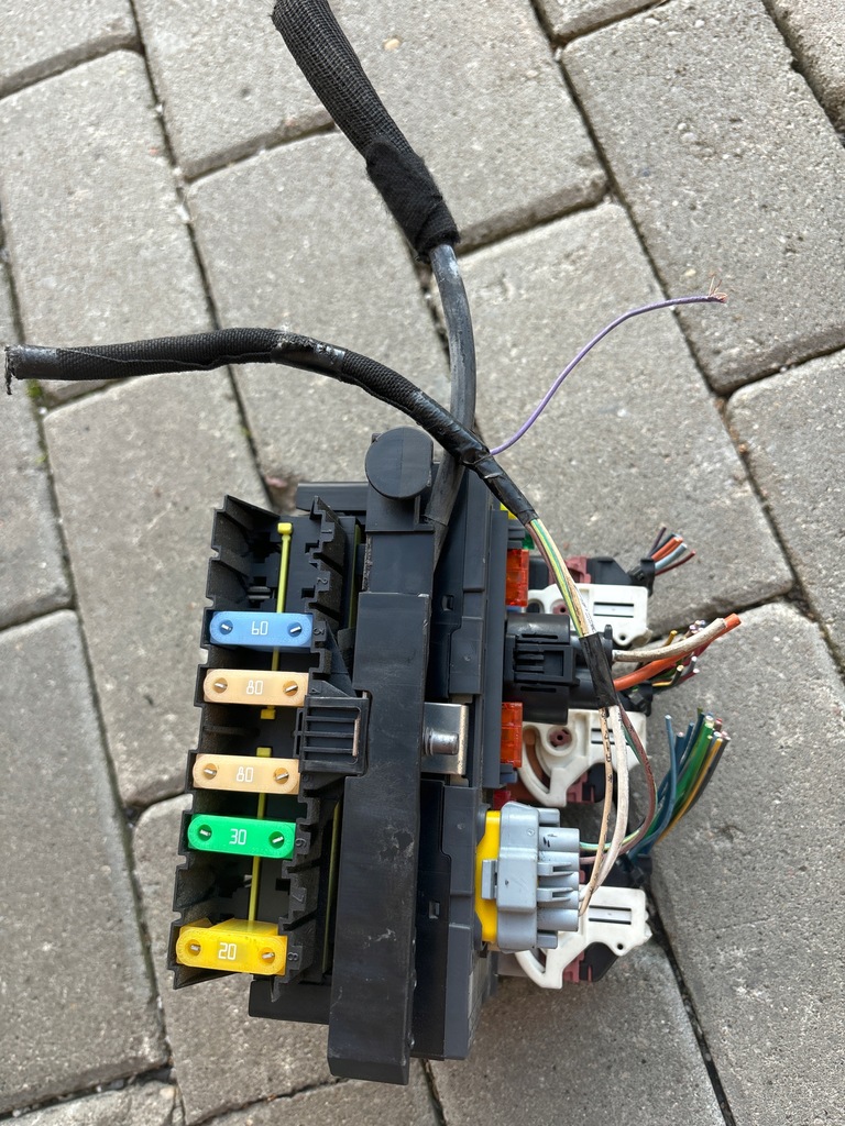 фото №8, Citroen c5 iii x7 peugeot 9675877980 модуль блок управления bsm