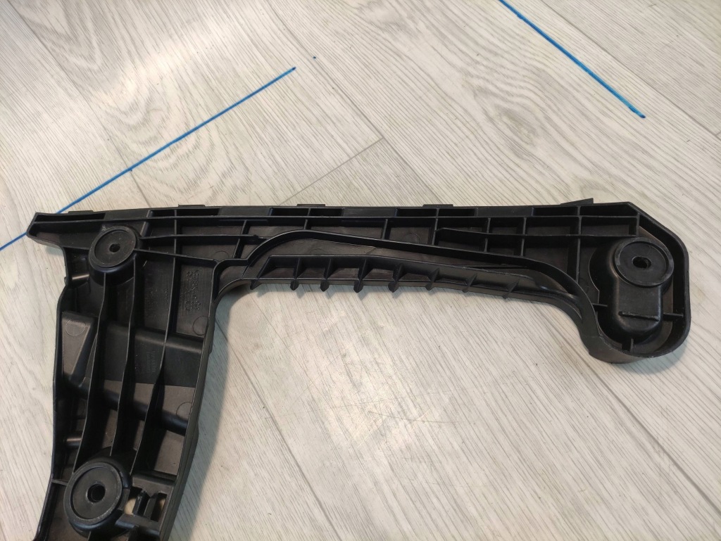 Audi a5 напрямна кронштейн бампера правий задня 8w6807454b Недорого