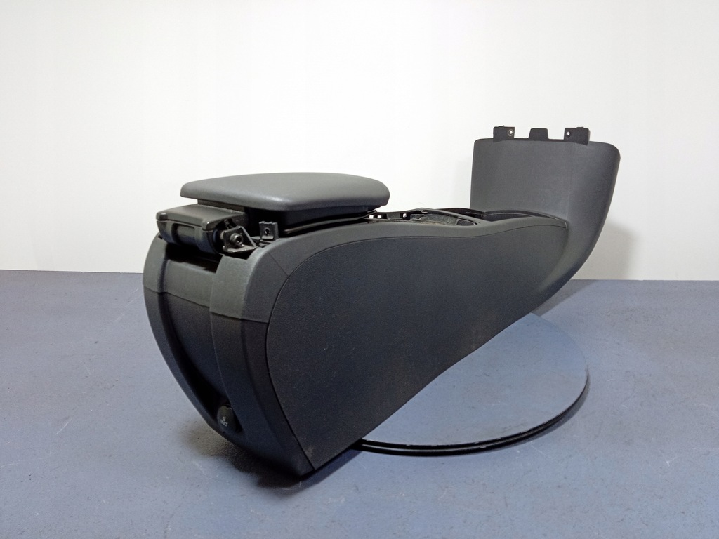 фото №4, Volvo v50 s40 ii туннель средний подлокотник