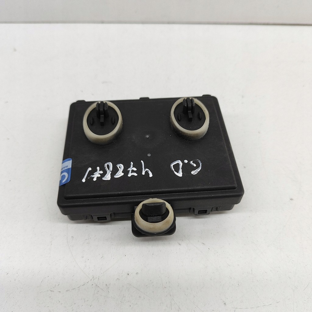 фото №1, Audi q4 sportback e-tron 2023 правая сторона блок управления / модуль дверь