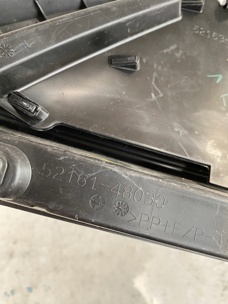 фото №3, Lexus rx v 23- f sport решётка правая бампер задний задняя 52161-48030