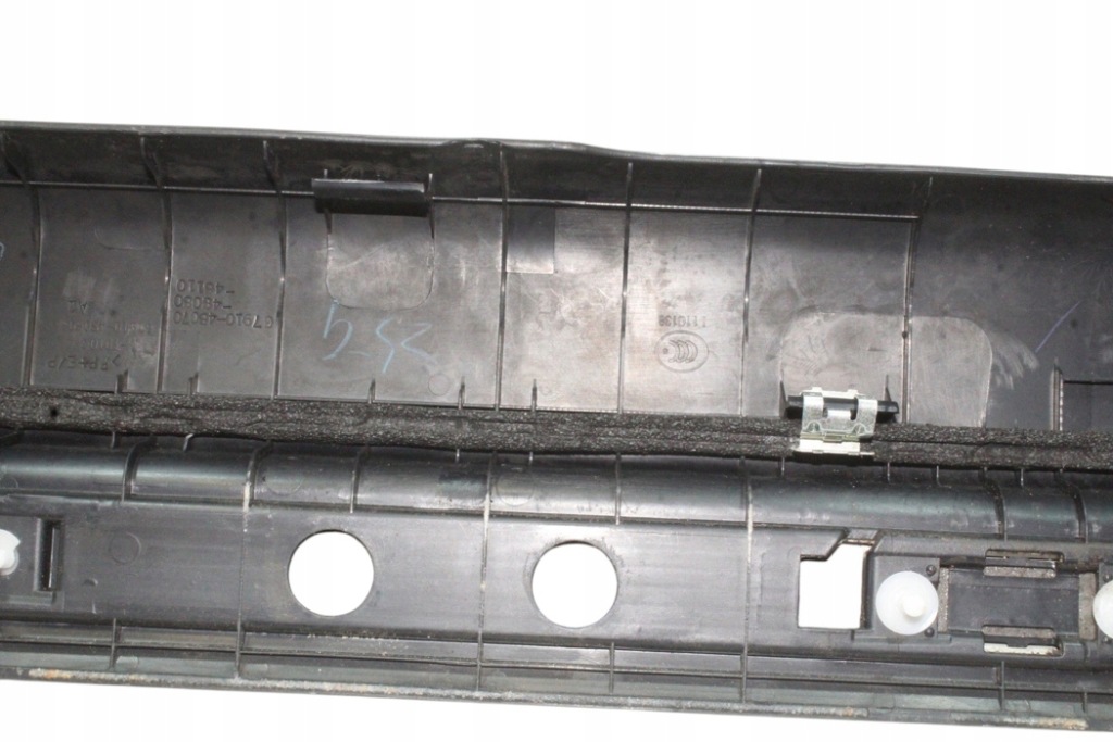 Передняя правая молдинг декоративная порог lexus rx _l1_ 6791048060 3.5l hybrid Киев