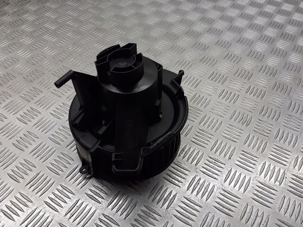 фото №1, Вентилятор обдув opel zafira a 90437893