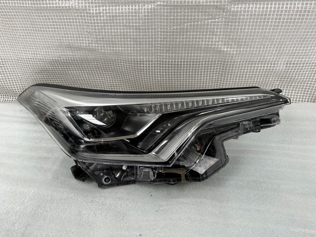 фото №1, Toyota chr права лампа full led