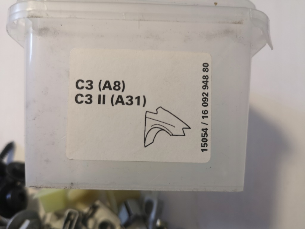 Набор клипсы штифты заклёпки крыла citroen c3 с Разборки