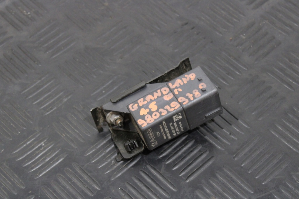 Купить Реле свеча накаливания 9803299780 opel grandland x