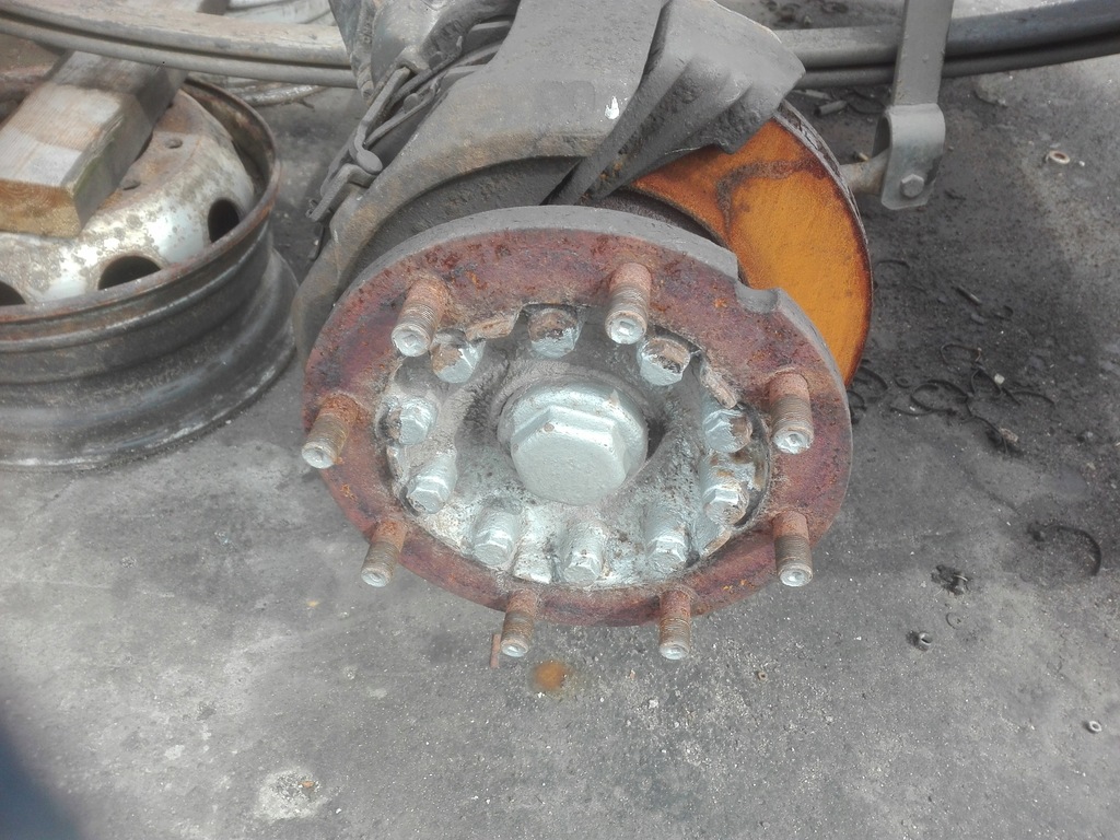 фото №1, Передня ступиця man f2000 14.224 колеса 19,5"