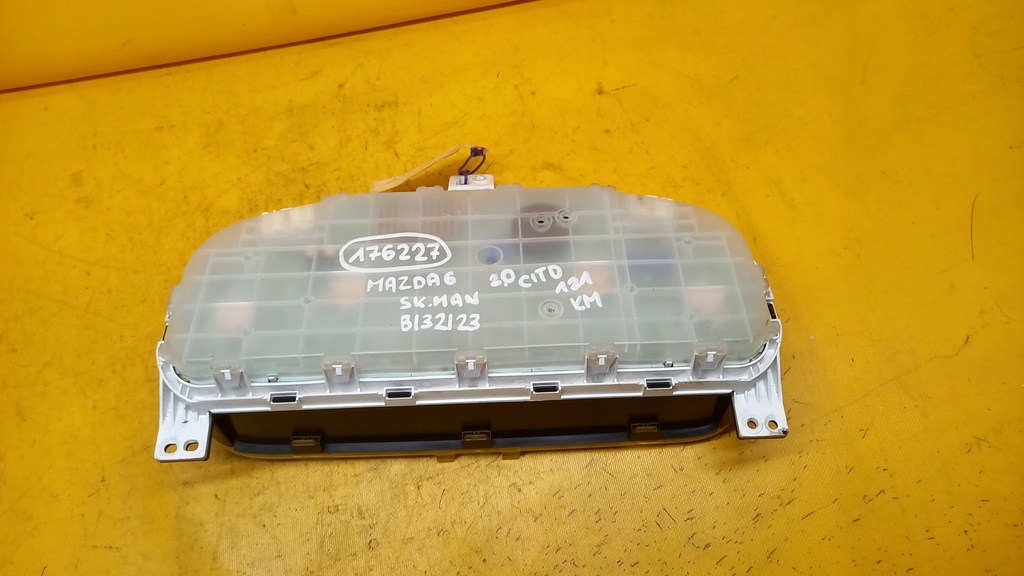 фото №9, Счетчик приборы citd mazda оригинальный номер gj6wc