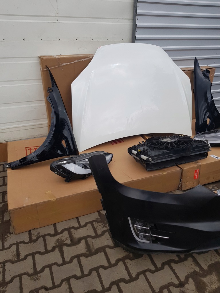 Tesla x перед капот крила pas радіатор лампи в Україні