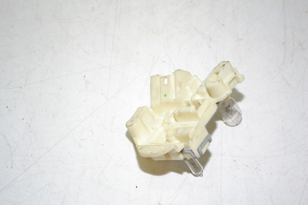 фото №6, Вкладыш лампы молдинг żarówkowa левый задняя bmw e91 7211215