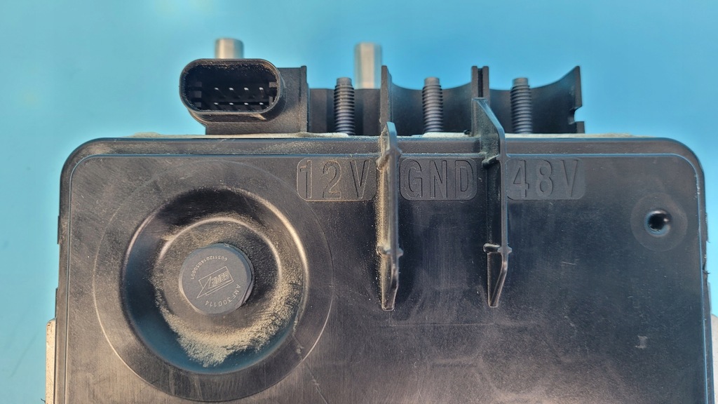 фото №9, Volvo xc60 ii 21r преобразователь инвертор модуль зарядки аккумулятора 32301022