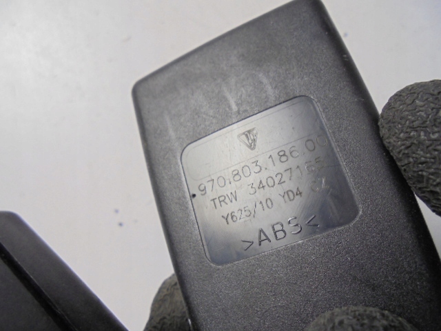 фото №3, Замки ременів задня porsche panamera 4s 970 2010 rok