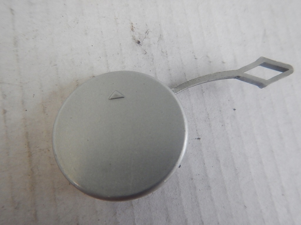 Mercedes-benz оригінальний номер 2048850424 решітка вентиляційна, бампер Оригінал