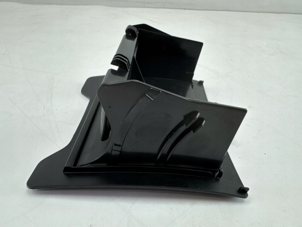 Купить Mercedes-benz eqc 2022 другое запчасти салона автомобиля