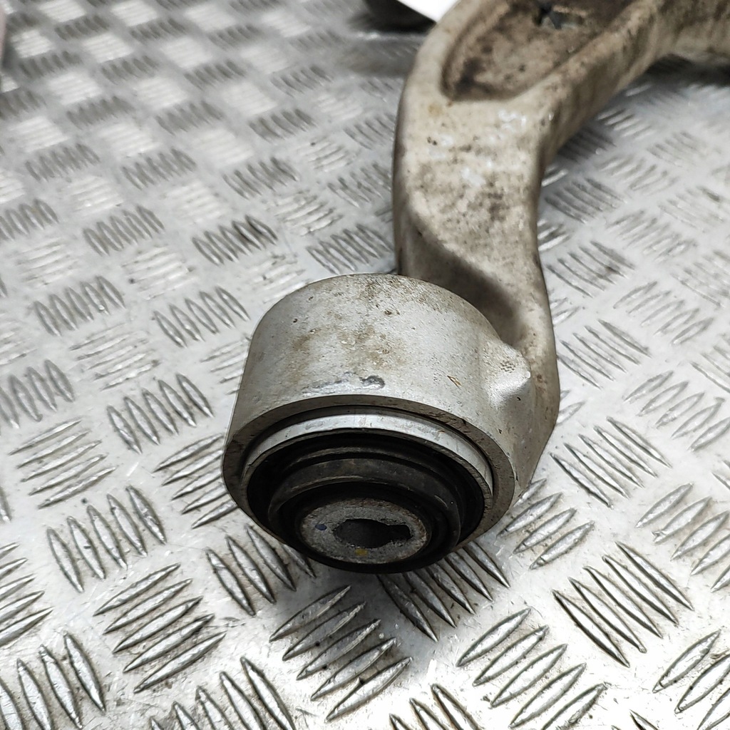 фото №6, Mercedes-benz gle w167 2023 права сторона нижній важіль передній