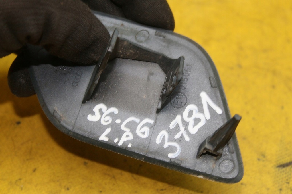 фото №7, Заглушка омывателя левый перед s6 c6 4f0955275