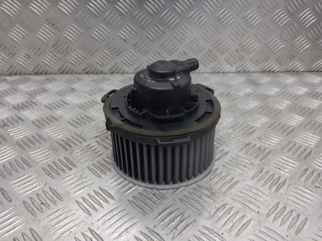 фото №1, Вентилятор обдув mazda 3 bk 894000-0270