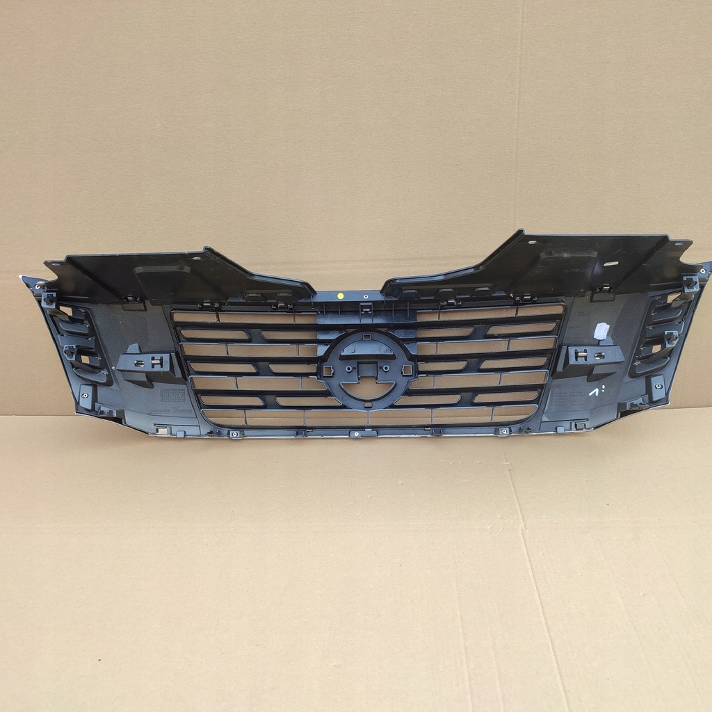 фото №9, Nissan navara np300 d40 15-19 решётка радиатора решётка радиатора бампера хром idealny оригинал