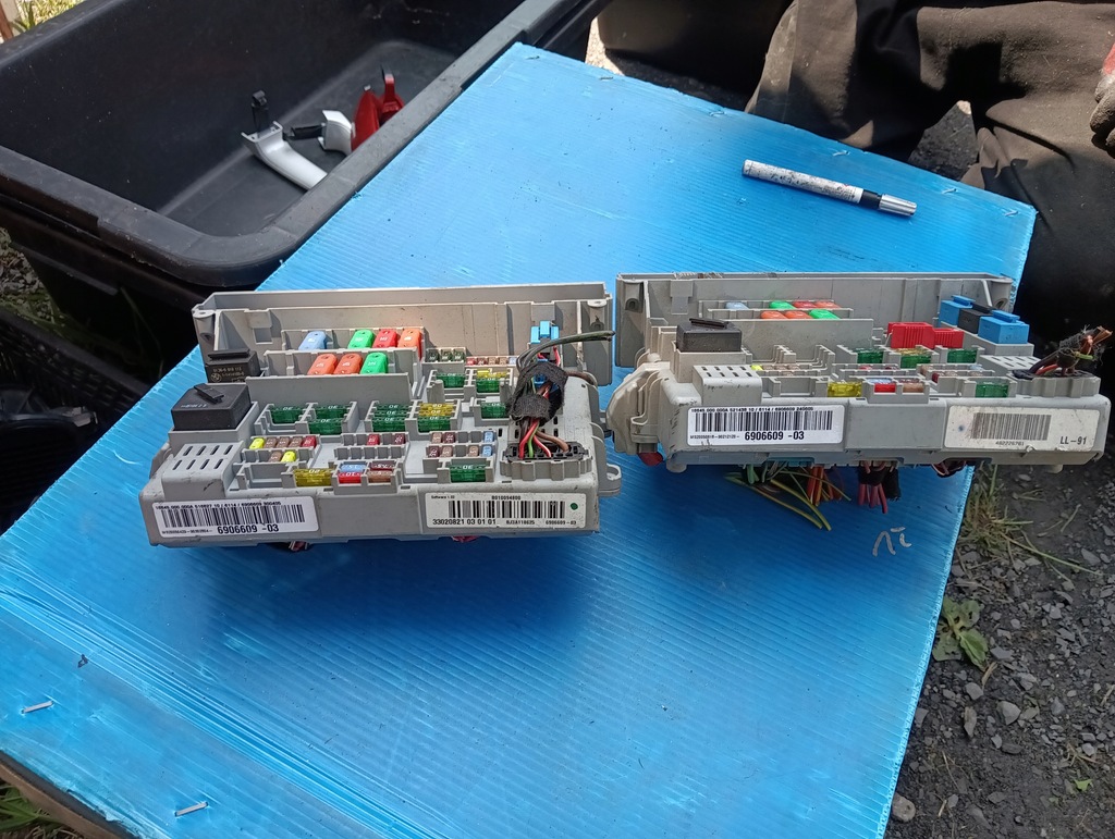 фото №5, Bmw 3 e90 e91 коробка запобіжників 6906609