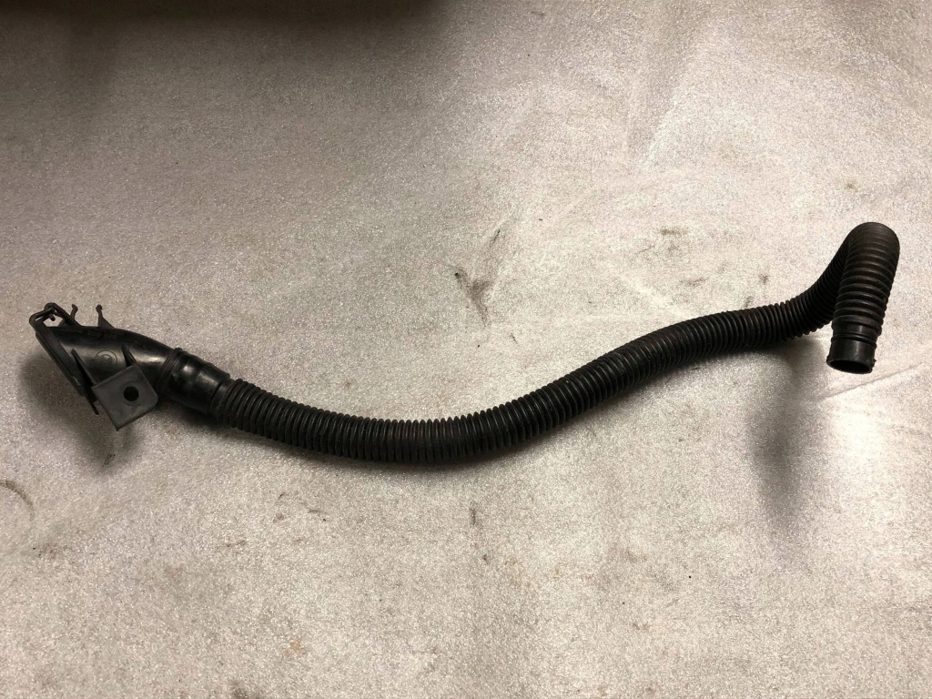 фото №1, Труба трубка заливної розпилювача bmw 5 e60 e61 7066836