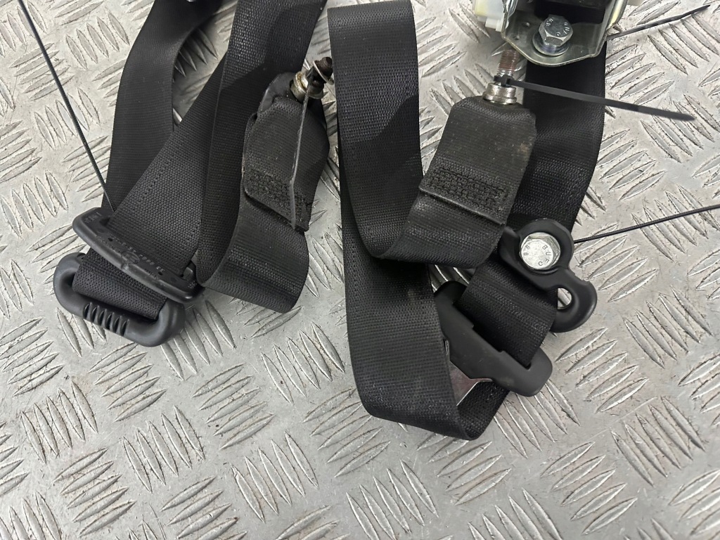 Lancia delta iii pas правый левый задний ремни комплект в Украине