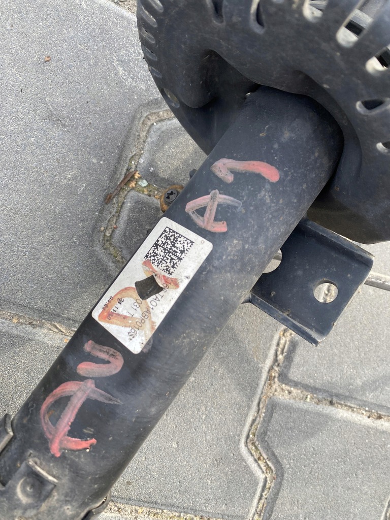 фото №7, Audi a1 6r поворотный кулак левая 6r0413031t