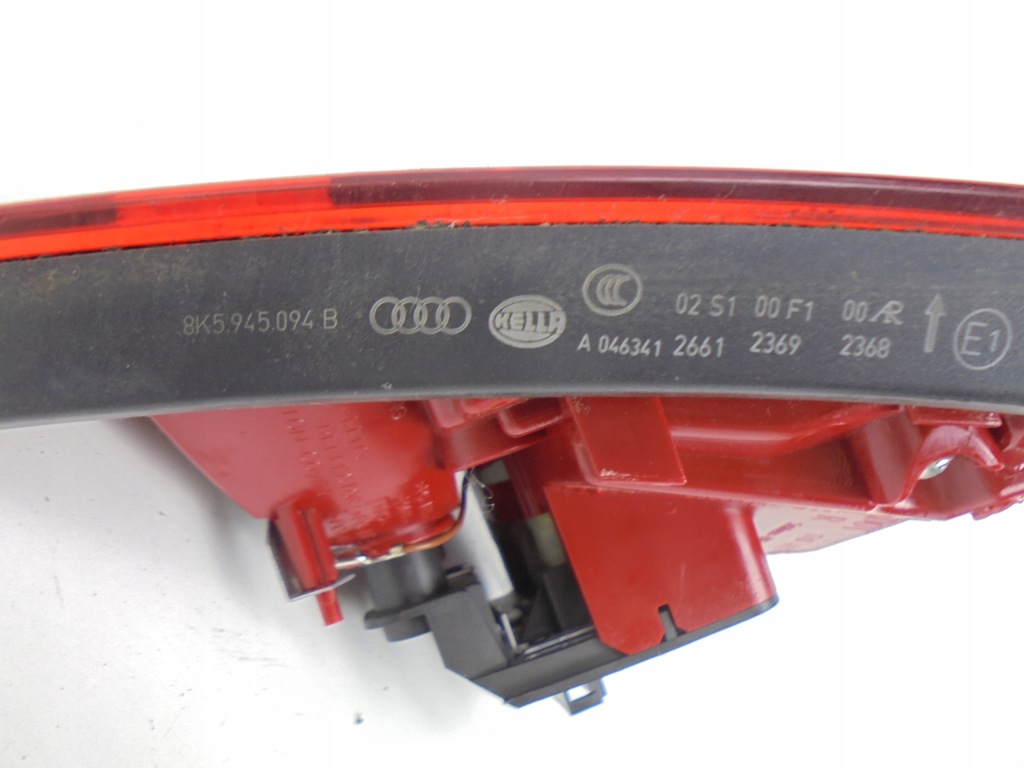 Фара led w крышке  правая  задний 8k5945094b audi a4 b8 седан Недорого