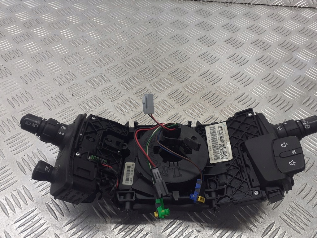 фото №1, Подрулевой переключатель света renault scenic ii 1.5 dci 8200127728