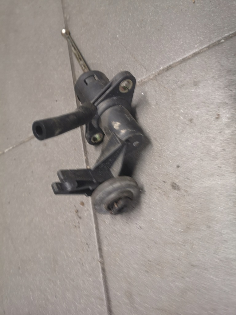 фото №5, Помпа цилиндр сцепления audi a4 b6 b7 uk 8e2721401m