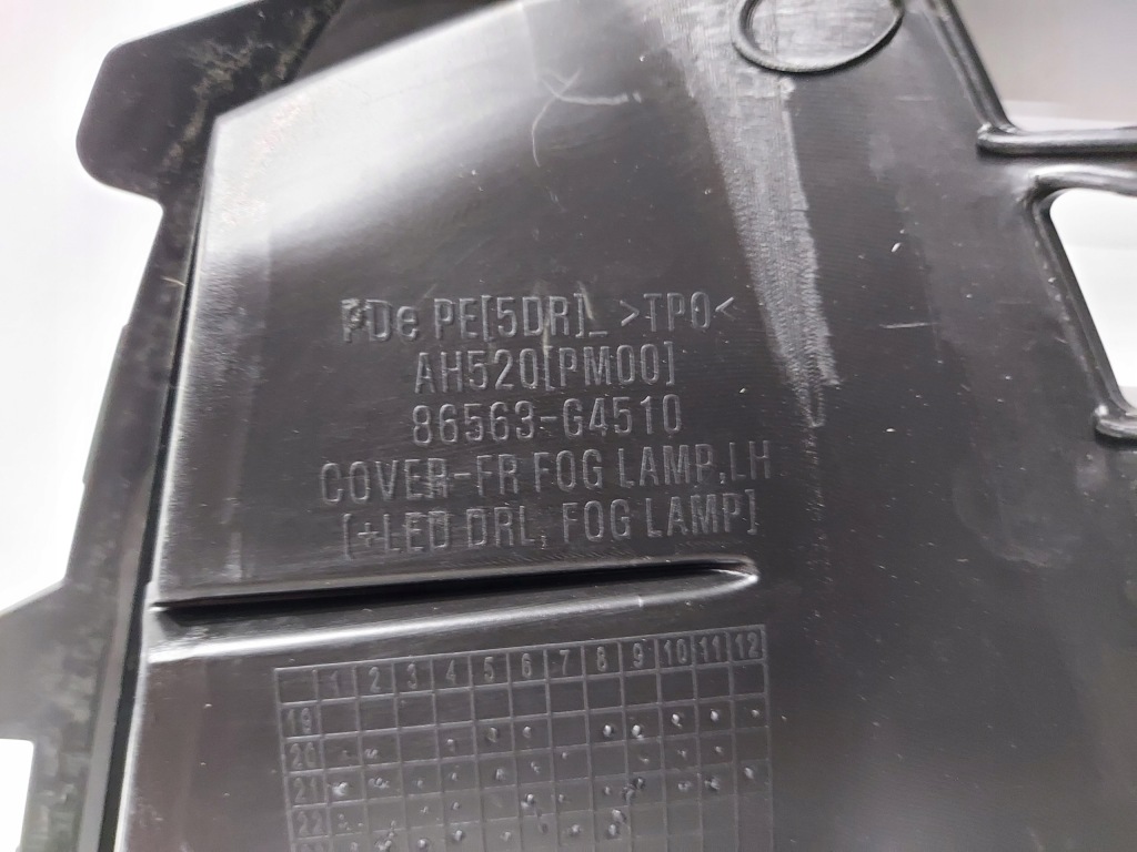 Купити Hyundai i30 3 20- рестайлінг  решітка бампера протитуманної фари ліве перед