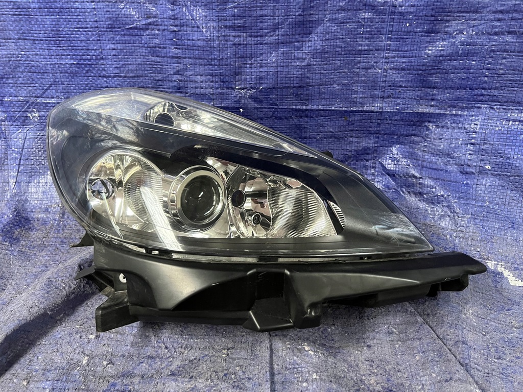 фото №1, Renault clio iii lift правая лампа передняя