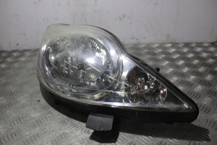 фото №1, Лампа правая передняя peugeot 107
