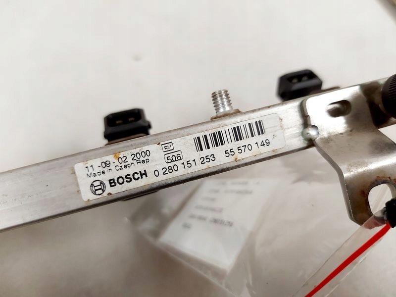 фото №7, Opel ampera 1.4 молдинг упорскування форсунки пального 0280158240 0280151253