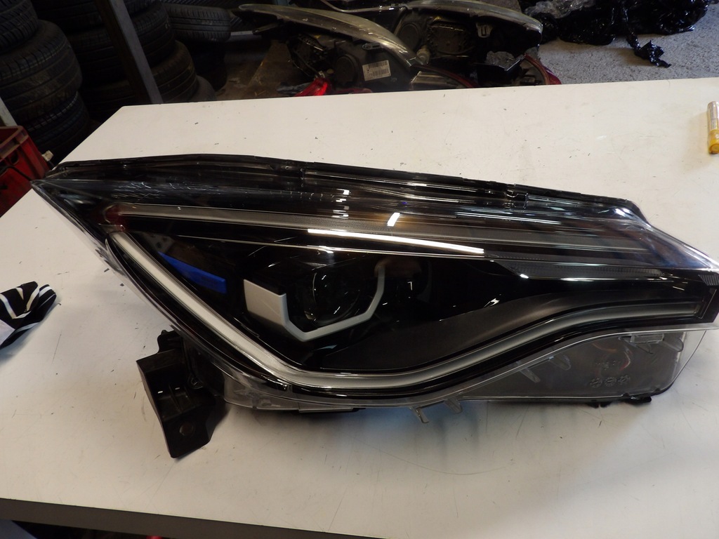 фото №1, Лампа права передня renault zoe 260103811r