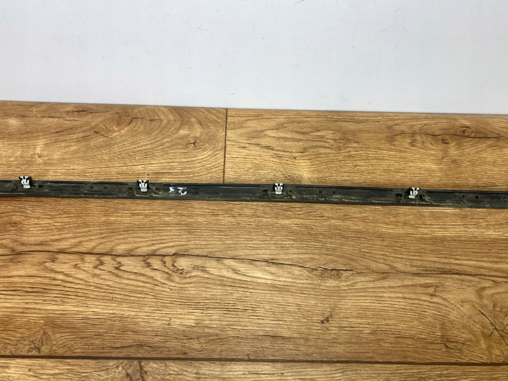 фото №7, Прокладка молдинг стекло лобовое ford explorer 2020+ usa